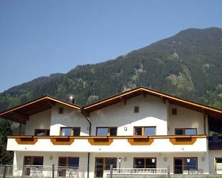 Zillertal Konukevi Stumm